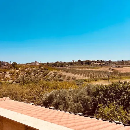 Villa Luna Grotte (Sicily)