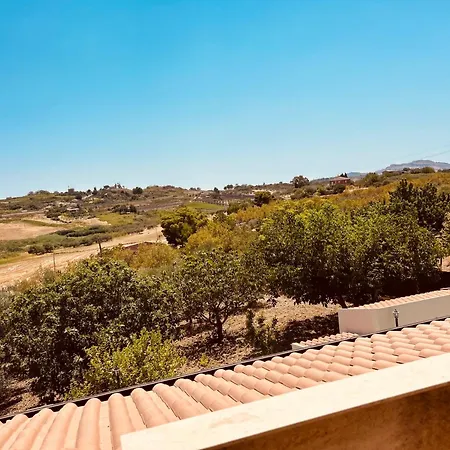 Luna Villa *