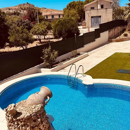 Luna Villa
